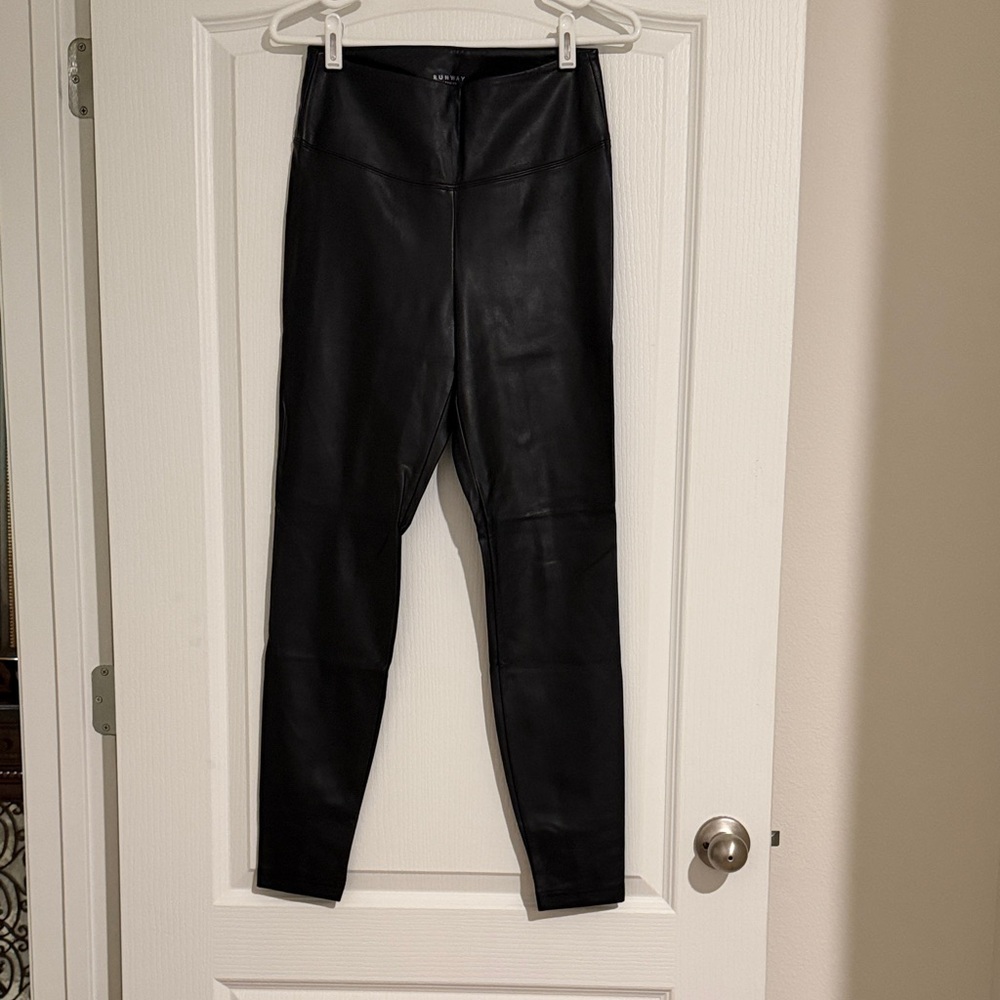 White House Black Market Black Leggings